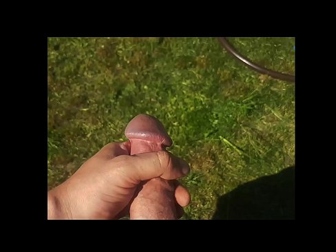 ❤️ Faigheann hottie te a pussy bándearg fucked agus cums le squirt i ghairdín samhraidh ☑ Físeán porn ag porn % ga.pornoklinge.ru% ❌❤